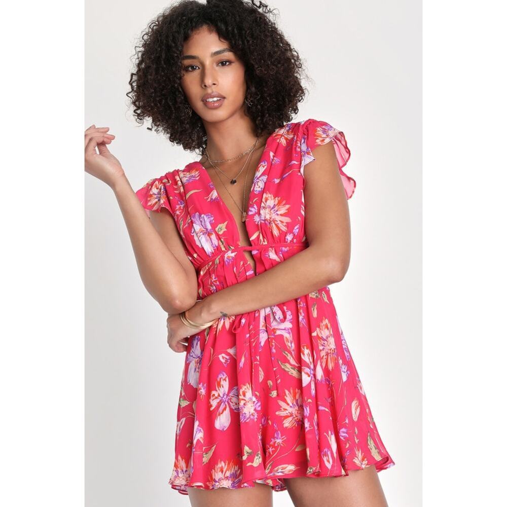 Lulus Size M Flirty‎ Ways Hot Pink Floral Flutter Sleeve Romper